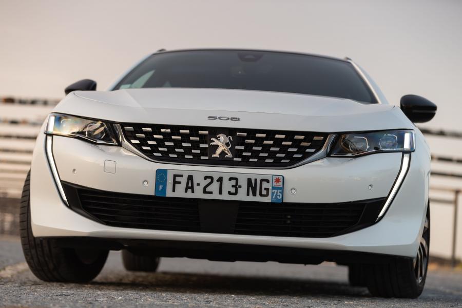  Peugeot 508 SW GT Line 2018 года  (WW) (фото 35 из 43)